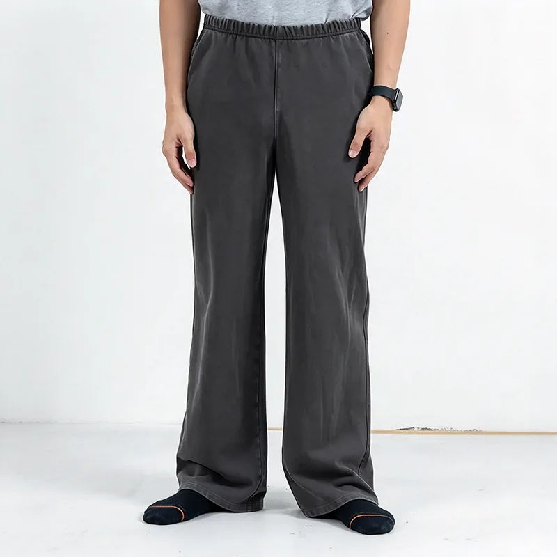 Pantaloni sportivi a gamba larga color carbone con cuciture dall'aspetto sbiadito